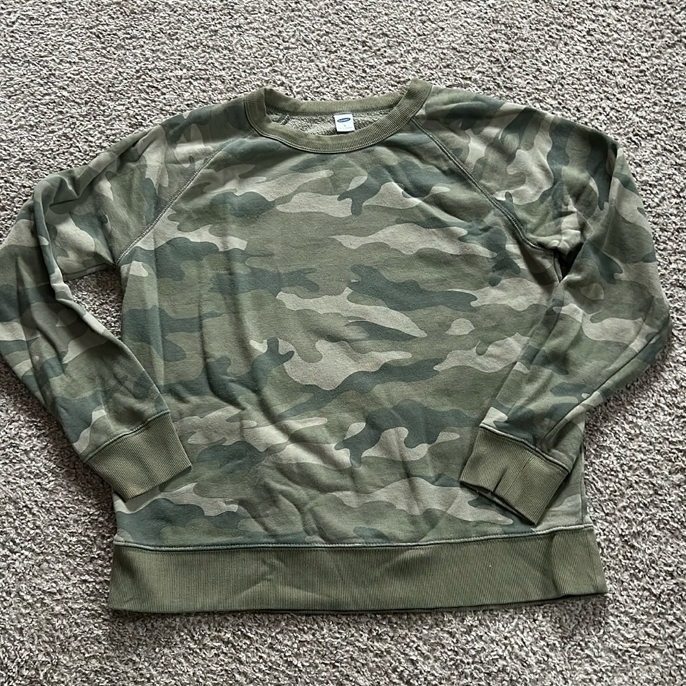 Small Camo Old Navy Sweatshirt